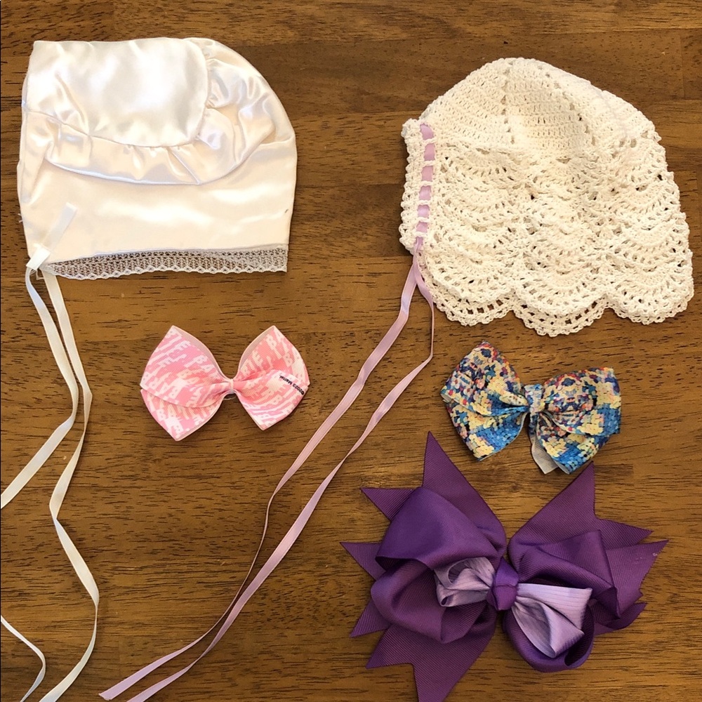 Children’s White Crochet and Satin Bonnet Set with Pink and Purple Bows